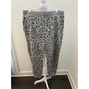 Old Navy Animal Print Sweat Pants Size XL